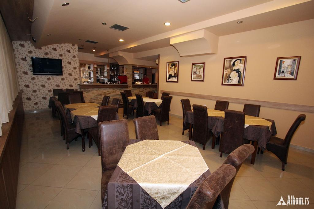 Hotel Extra Lion Md Ni Exteriör bild