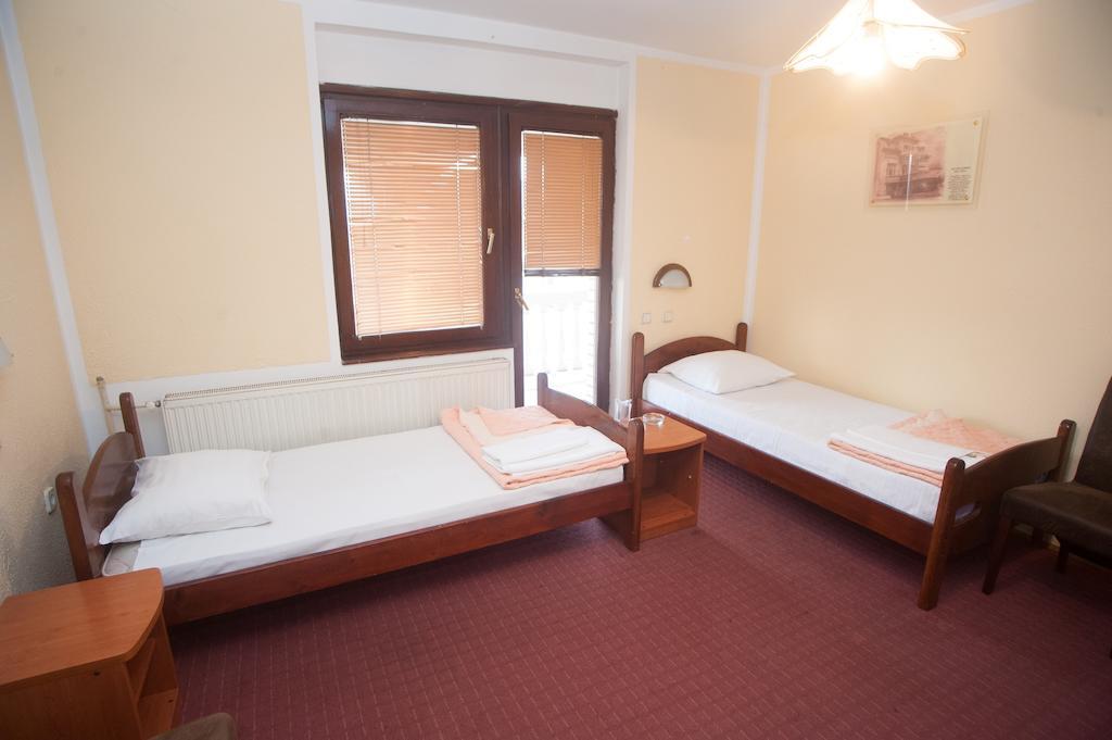 Hotel Extra Lion Md Ni Exteriör bild